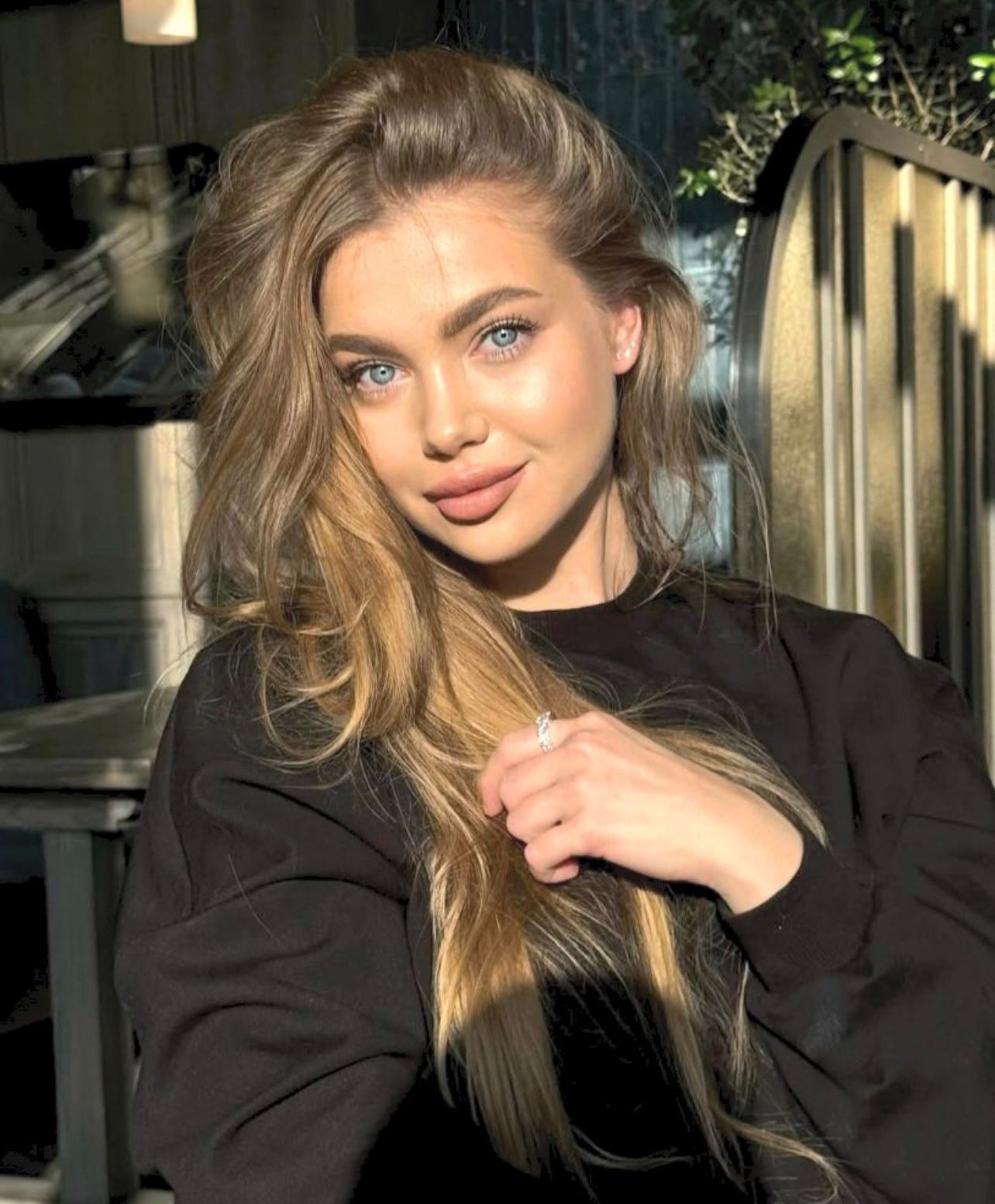 Проститутка Питера Дарья с 3 размером груди предлагает интим услуги у метро Спортивная  +7(921)946-49-47 - фото 2